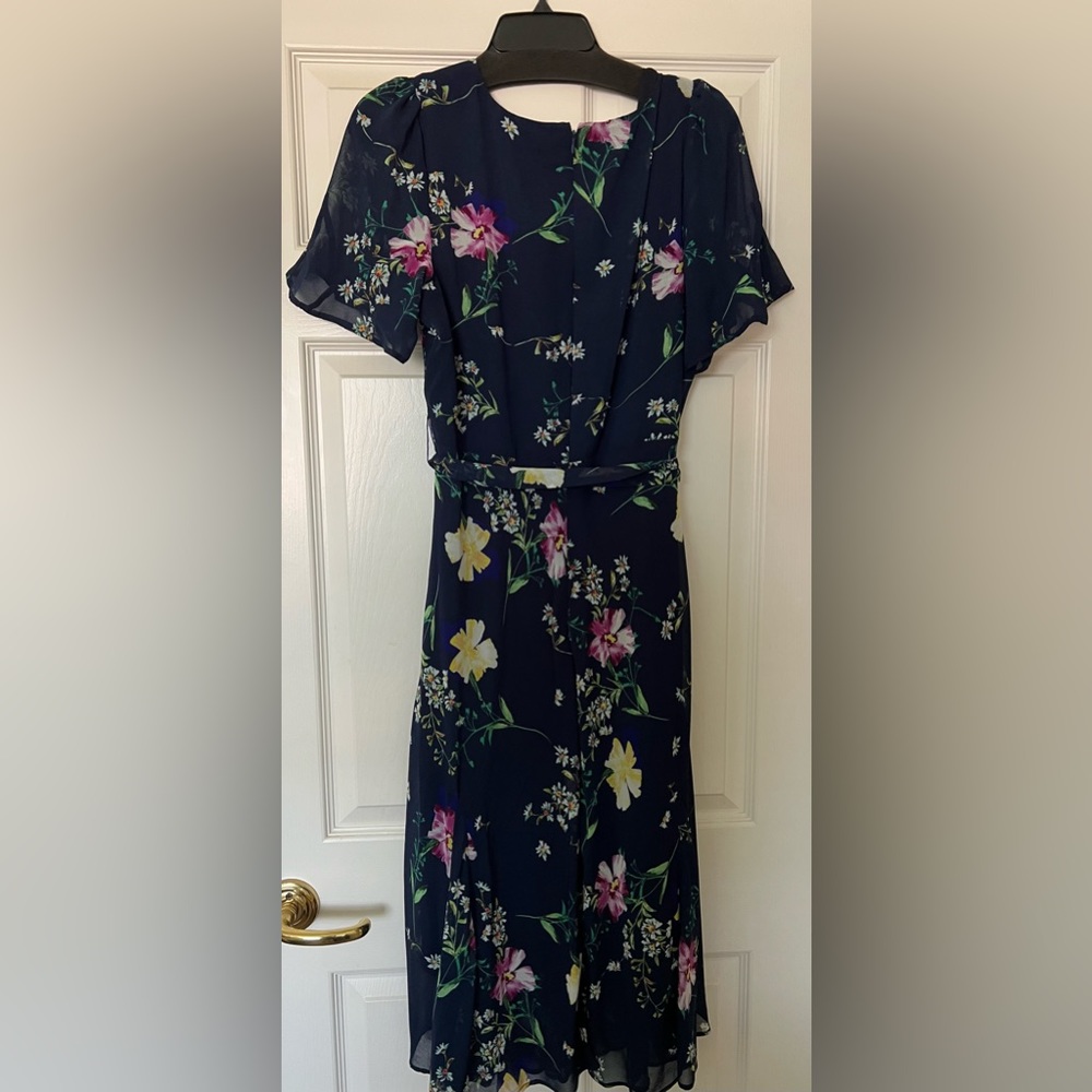 DKNY Ruffle dress - Picture 5 of 11